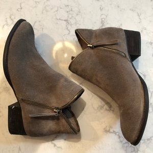Jeffrey CAMPBELL Crockett Suede Booties 8